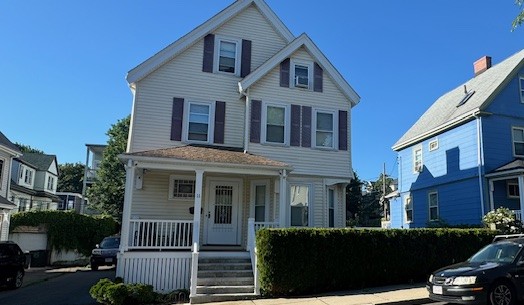 20240616-011247252-8a63-5b33e554dfc0_front of house.jpg